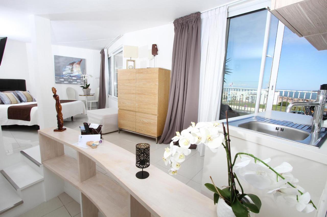 Bleu Mer Duplex & Suites Сен-Киприен Екстериор снимка